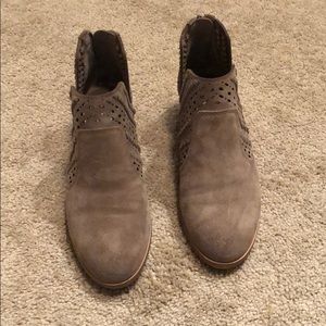Vince Camuto low heel Booties